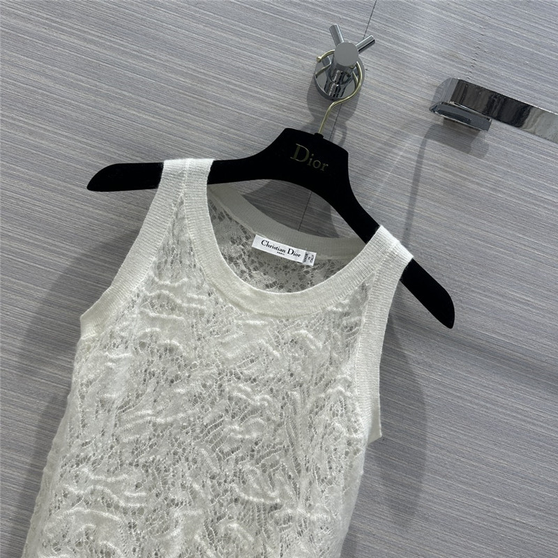 D10r hollow crochet small vest replica clothes