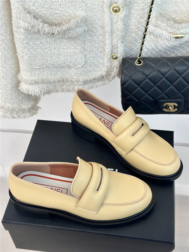 Ch**el women¡¯s yellow calfskin loafers