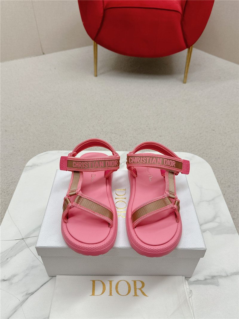 D10r women’s d-wave sandals leather pink