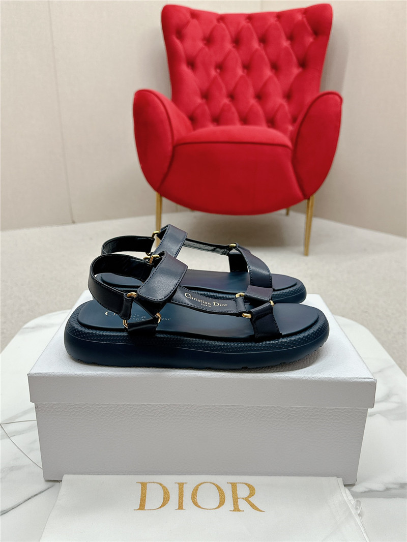 D10r black leather d wave sandals