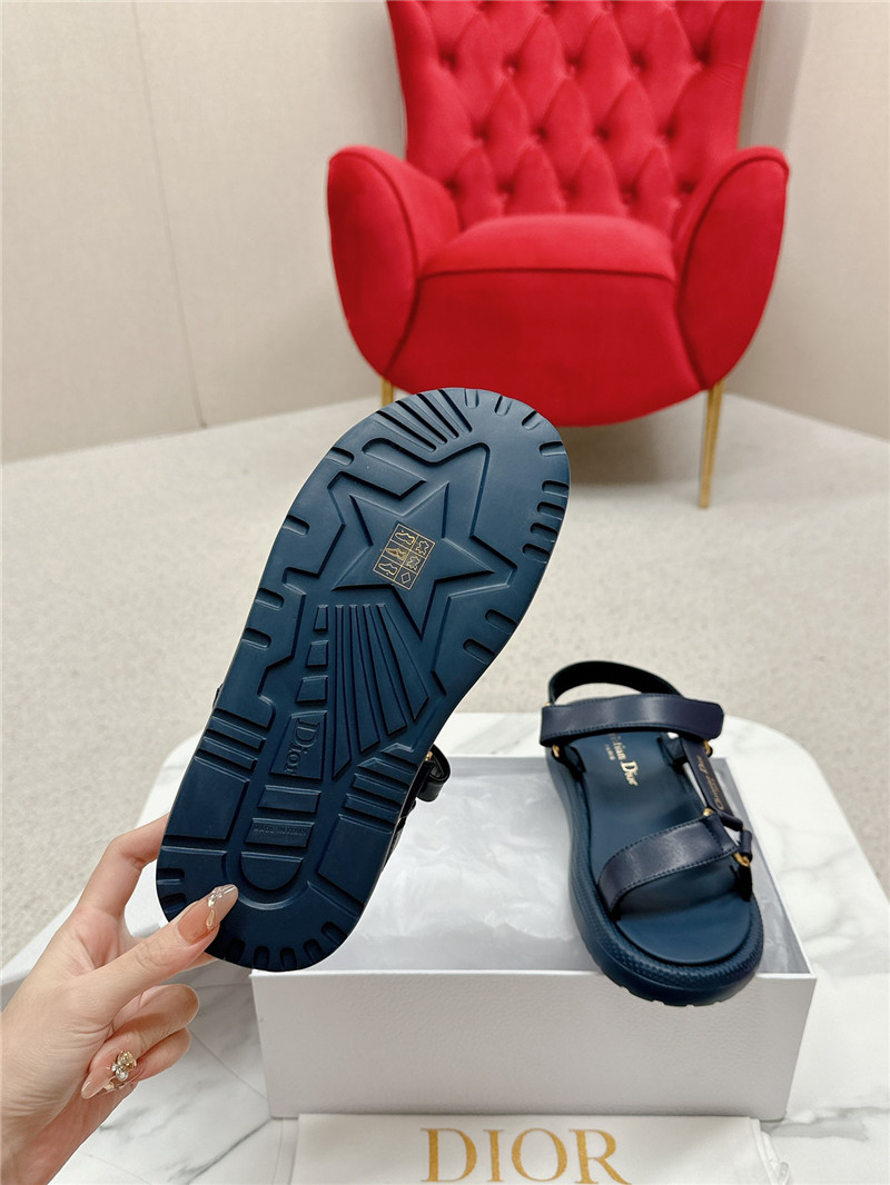 D10r black leather d wave sandals