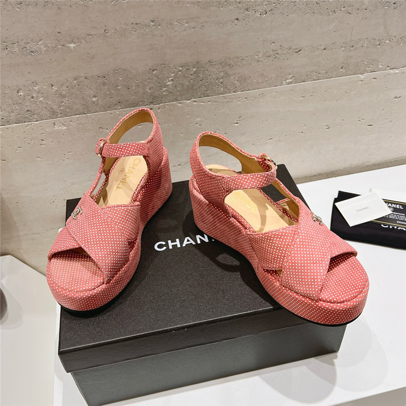Ch**el open toe platform pink suede sandals