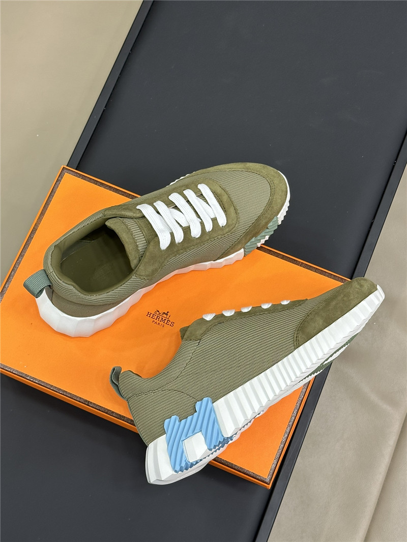 H**me5 bouncing sneakers in green