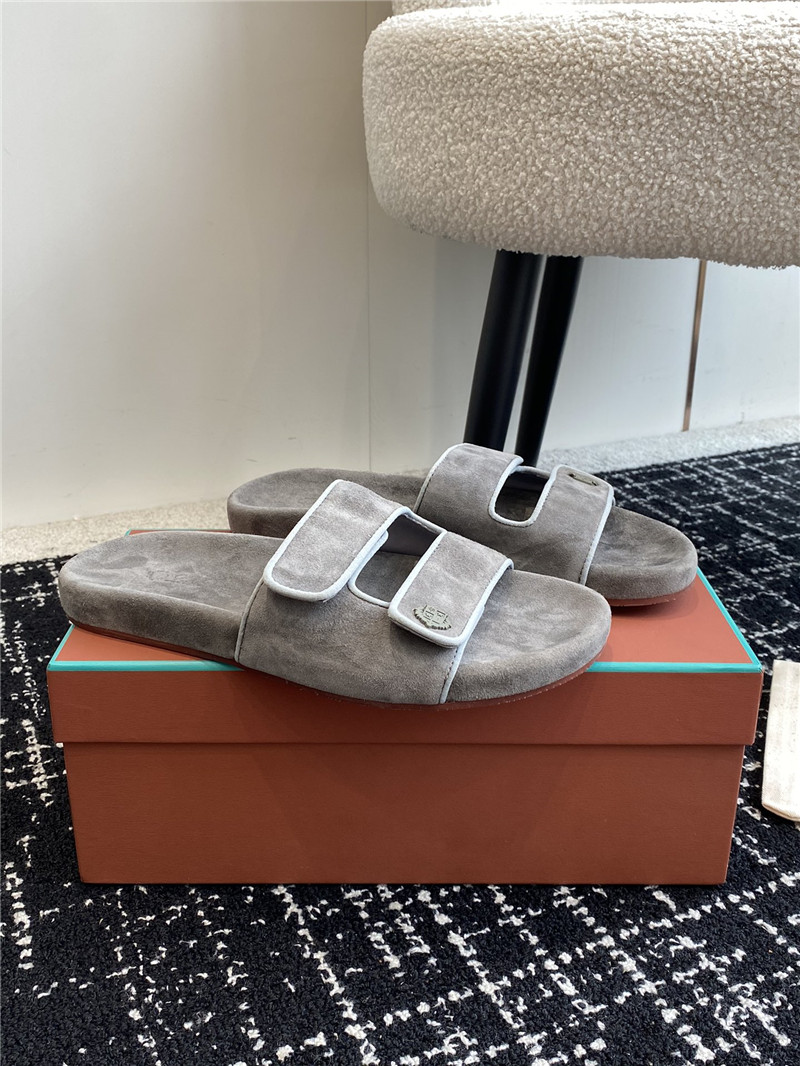 L0r0 P1ana waikiki gray velcro strap sandals