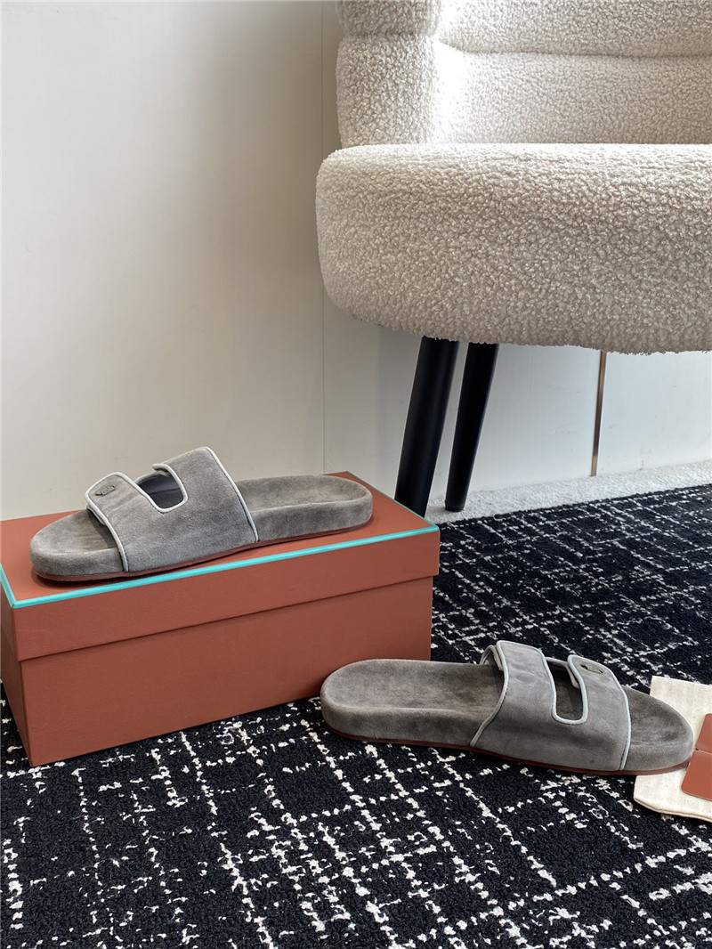L0r0 P1ana waikiki gray velcro strap sandals