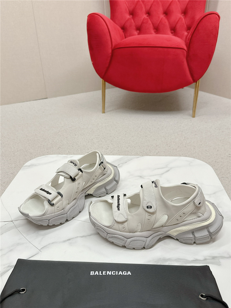 Ba1en*iaga 3xl sandals for women in white