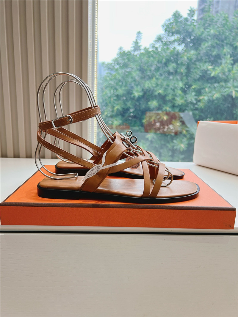 H**me5 june sandals