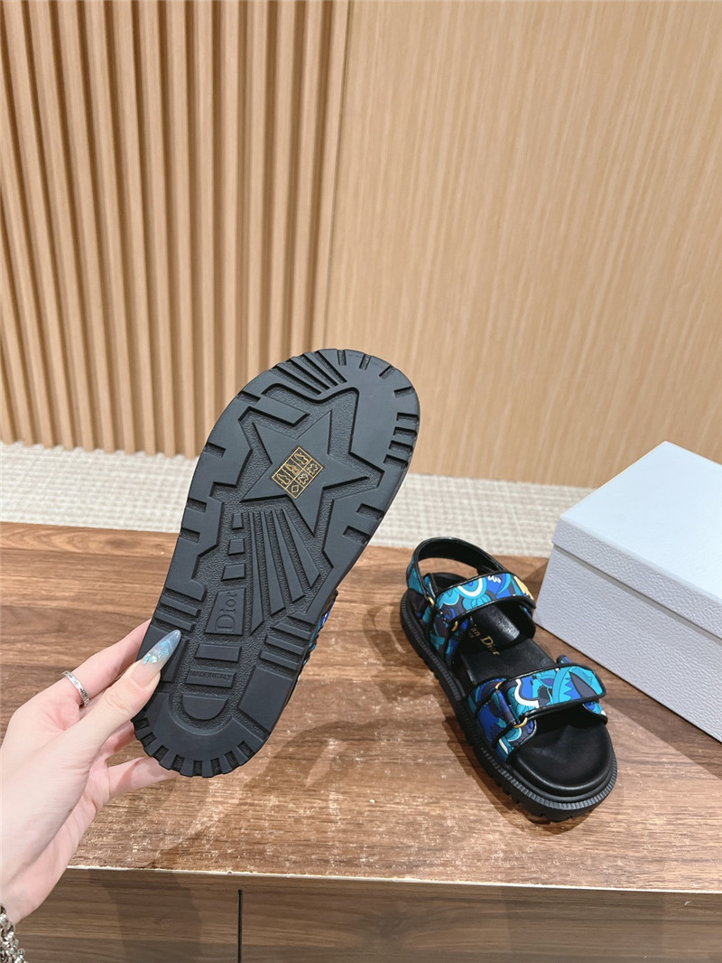 D10r D10ract floral print leather sandals