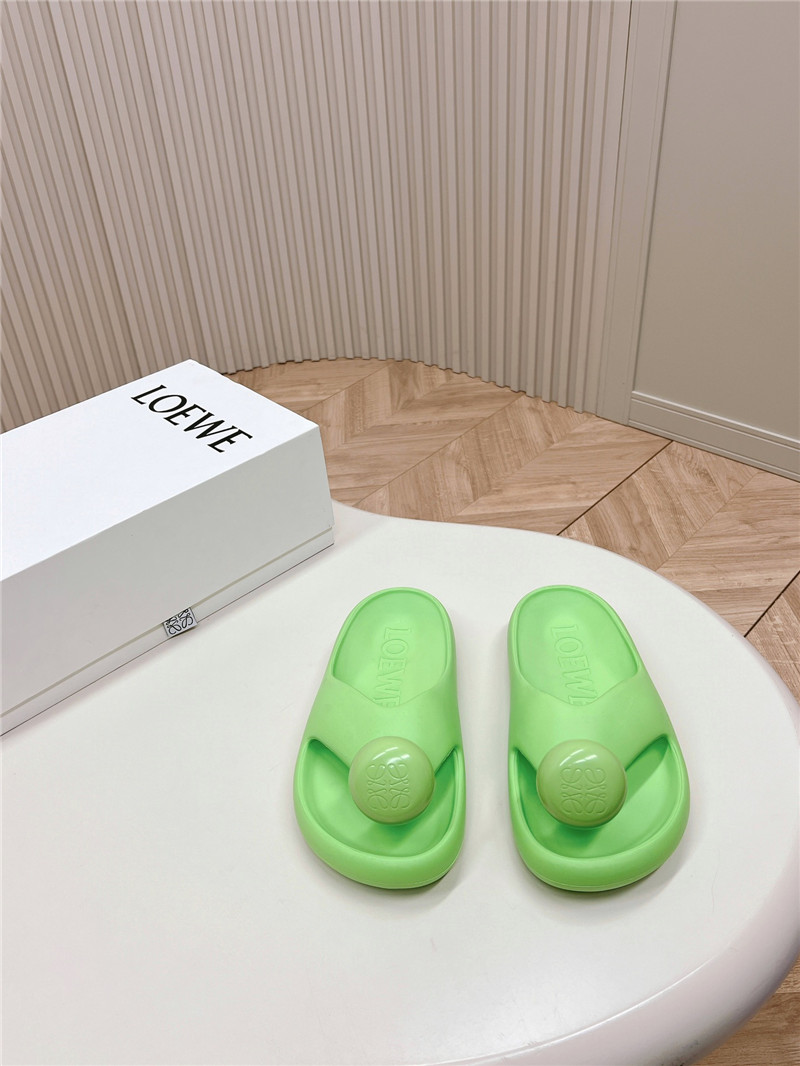 L0ew* bubble thong slide in green