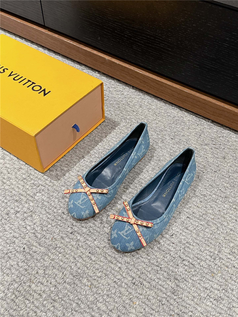 l0vis Vvtt0n nina flat ballerina in blue