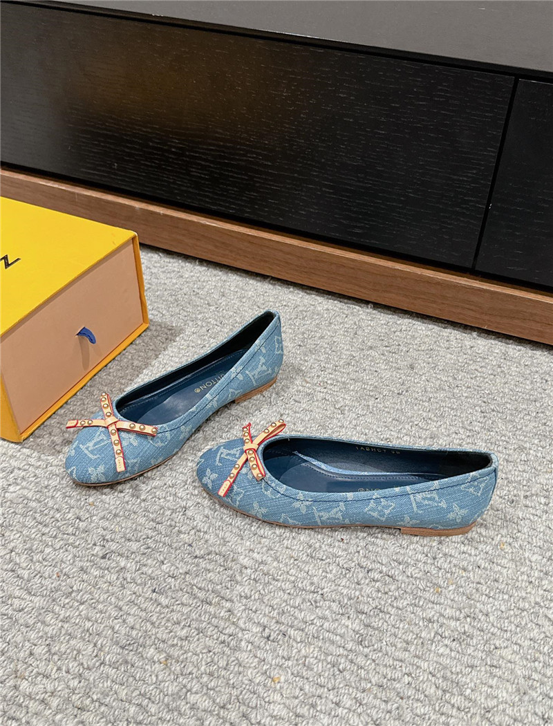 l0vis Vvtt0n nina flat ballerina in blue