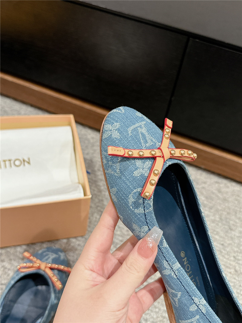 l0vis Vvtt0n nina flat ballerina in blue