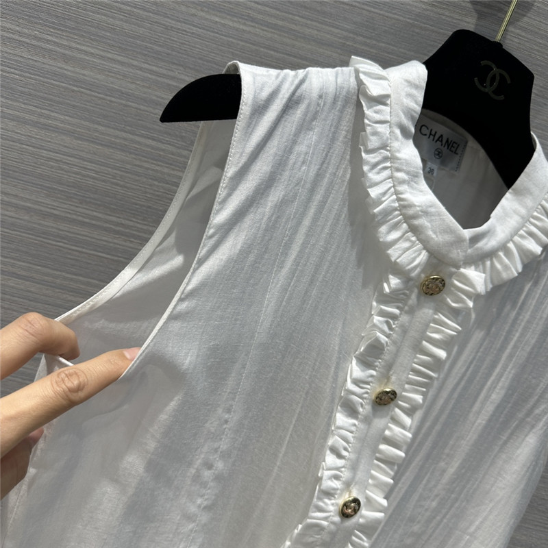 Ch**el white ruffled collar sleeveless shirt