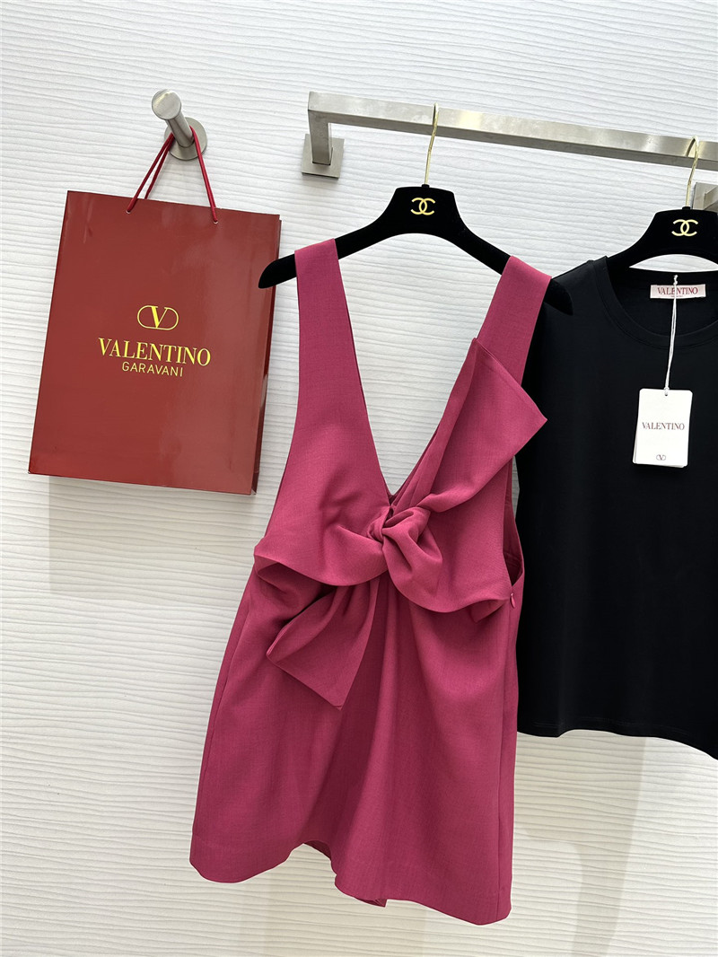 Va1e*ntin0 t-shirt + bow overalls set replica clothes
