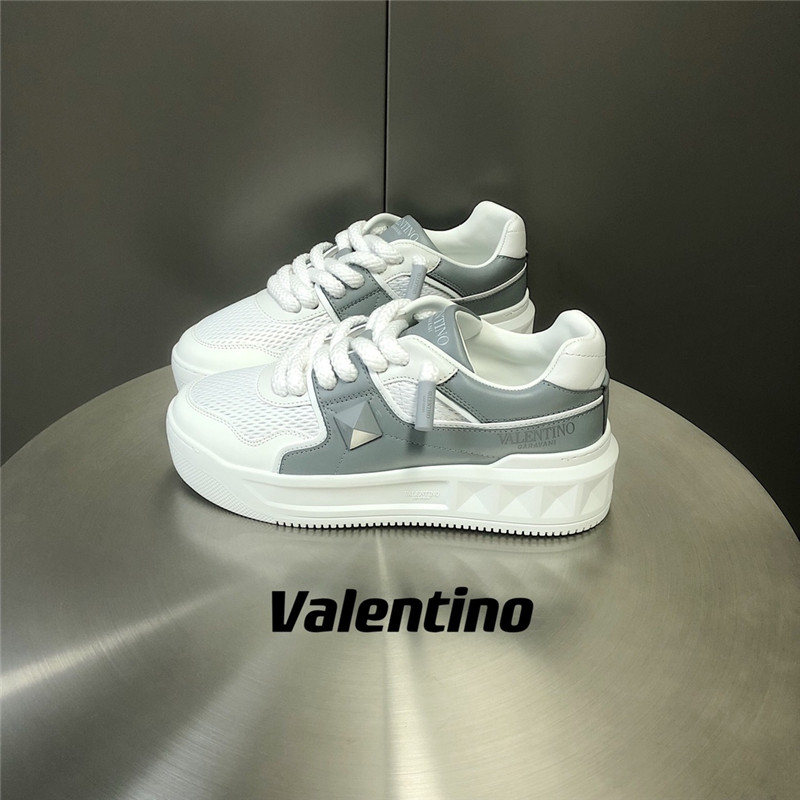 Va1e*ntin0 garavani one stud xl leather sneakers