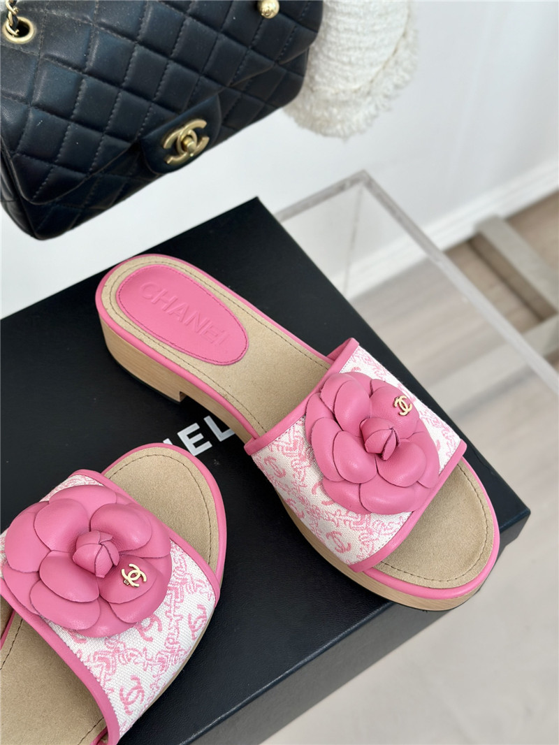 Ch**el platform camellia women’s slippers rose red
