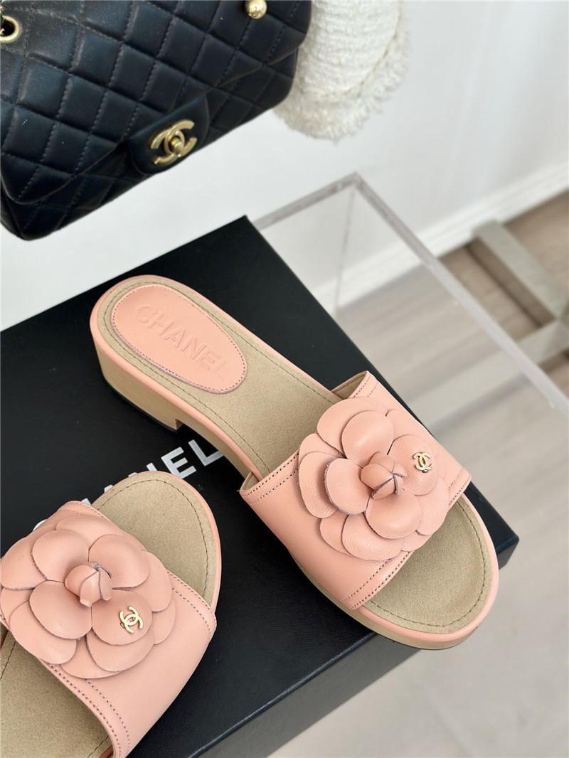 Ch**el platform camellia women’s slippers pink