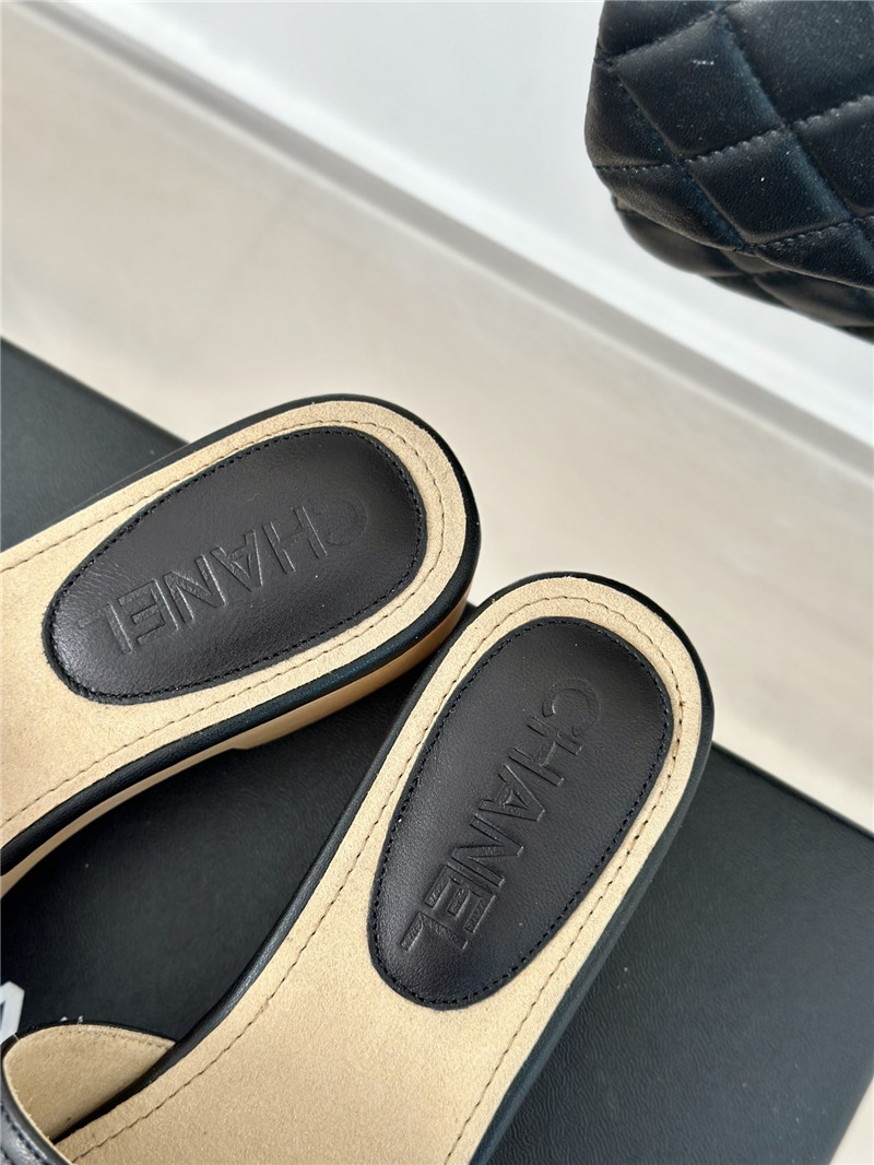 Ch**el platform camellia women’s slippers black
