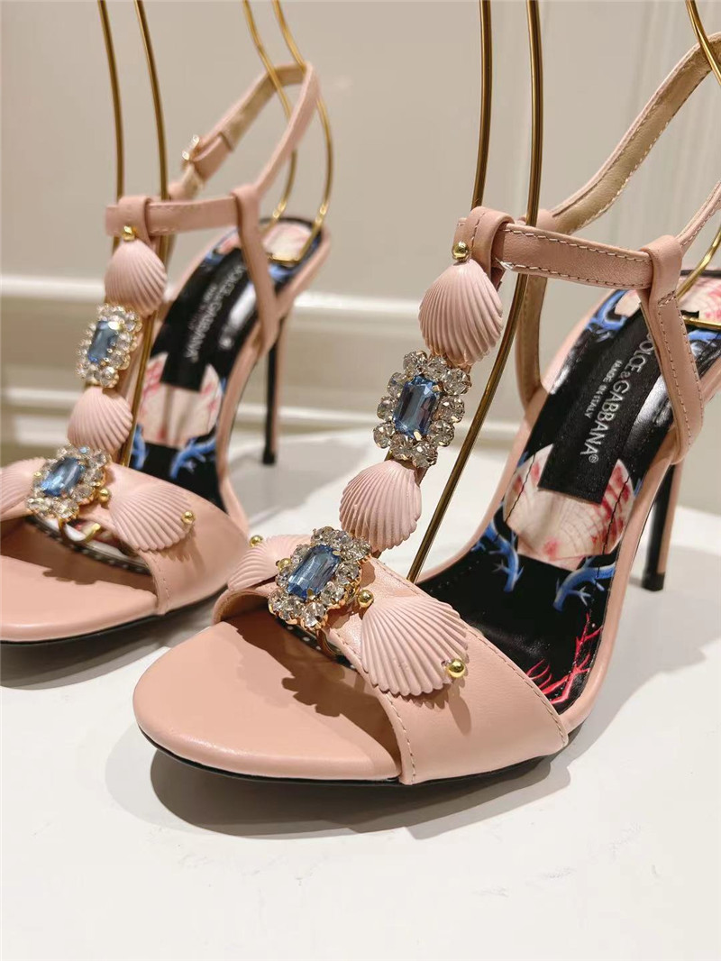 Dolce & Gabbana Capri Embellished Leather Sandals in Pink