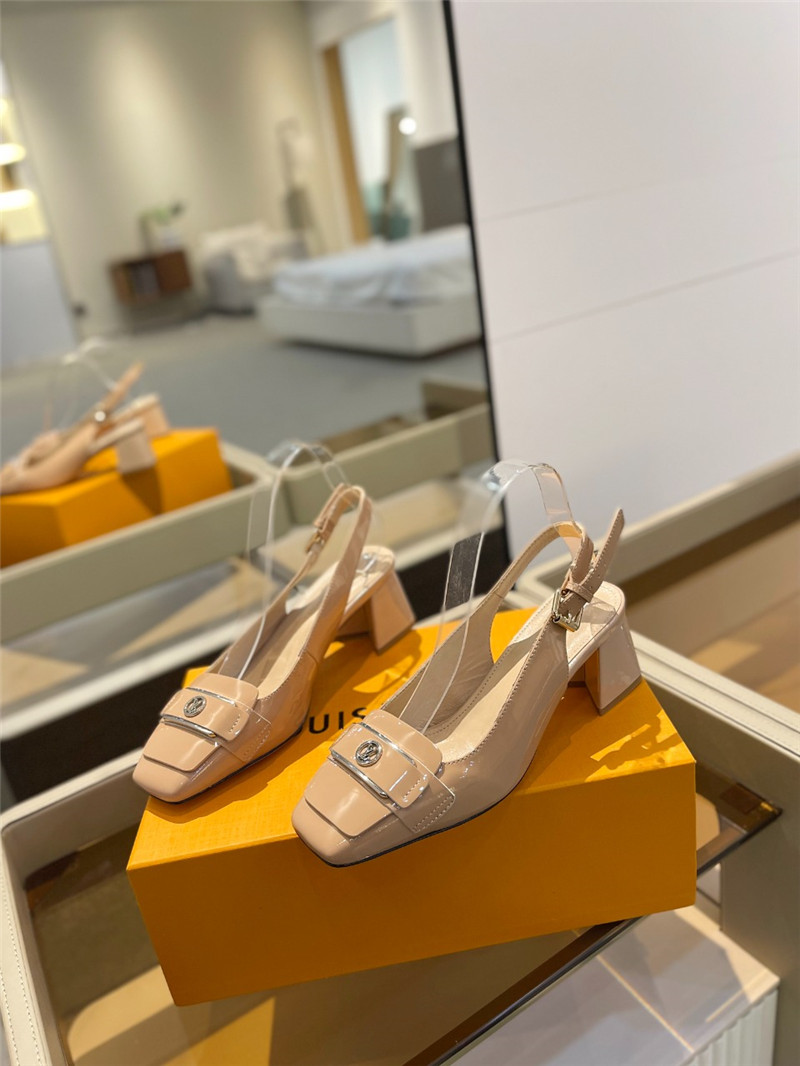 l0vis Vvtt0n orange patent leather shake slingback pumps