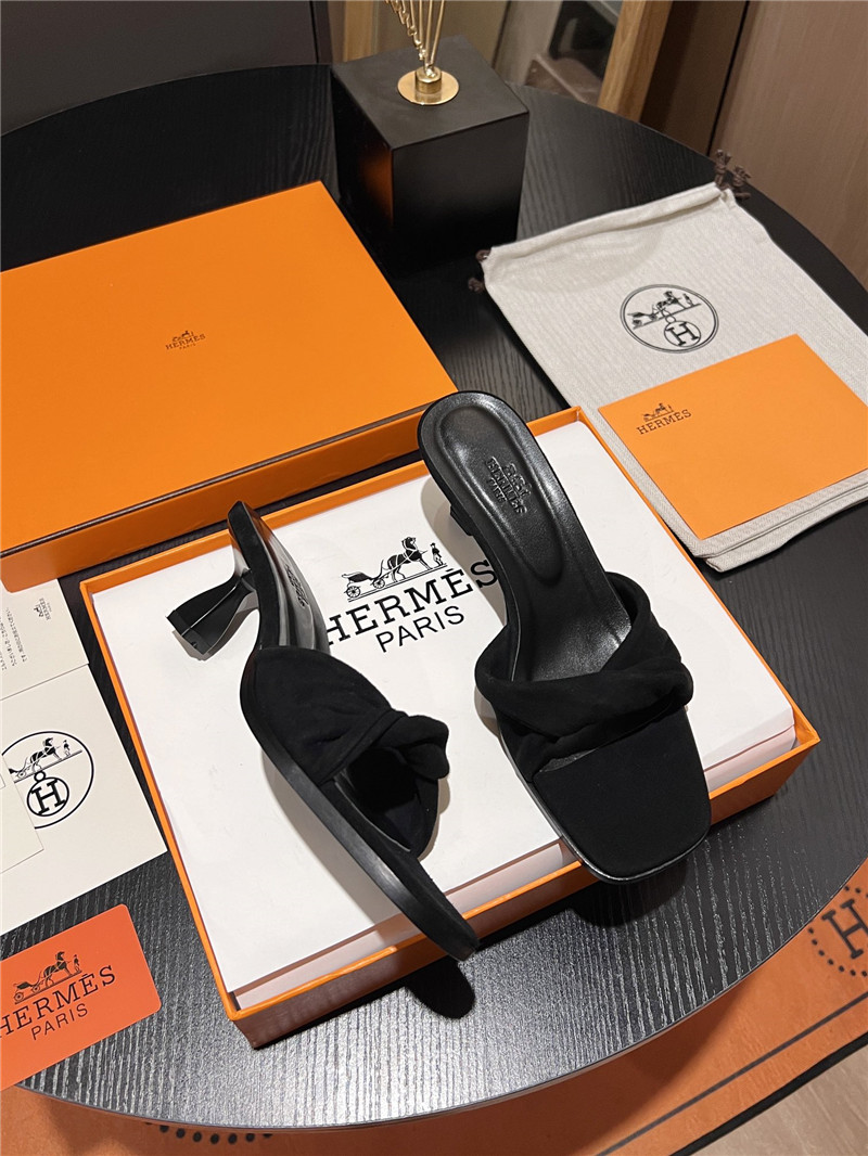 H**me5 black suede giny 55 sandals