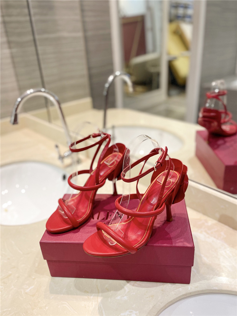 Va1e*ntin0 women’s red heel sandals