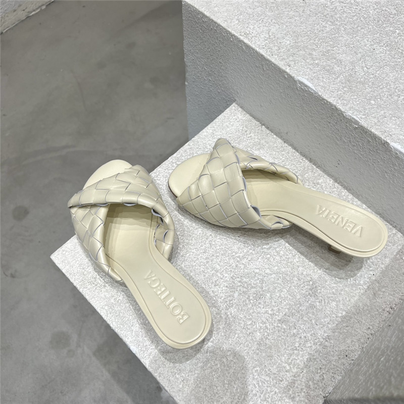 b0tt*ga Ven*ta blink twisted intrecciato leather mules
