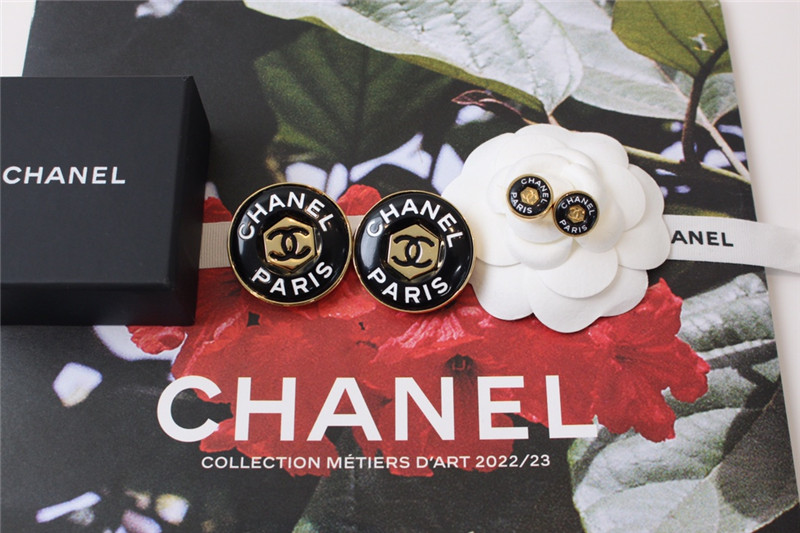 Ch**el new earrings