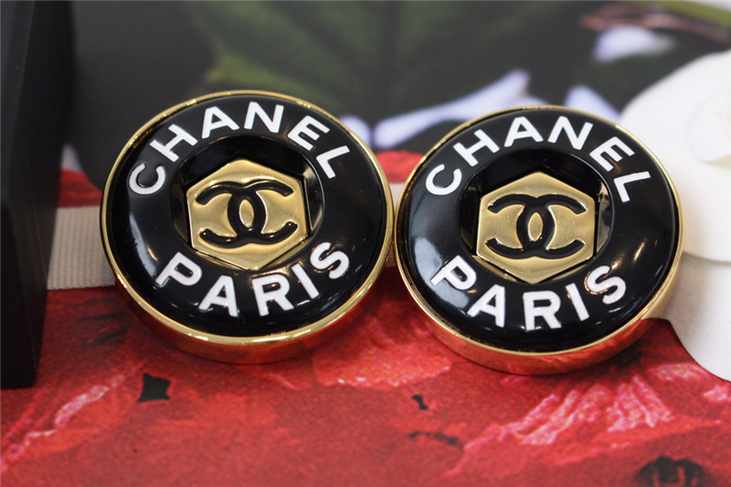 Ch**el new earrings