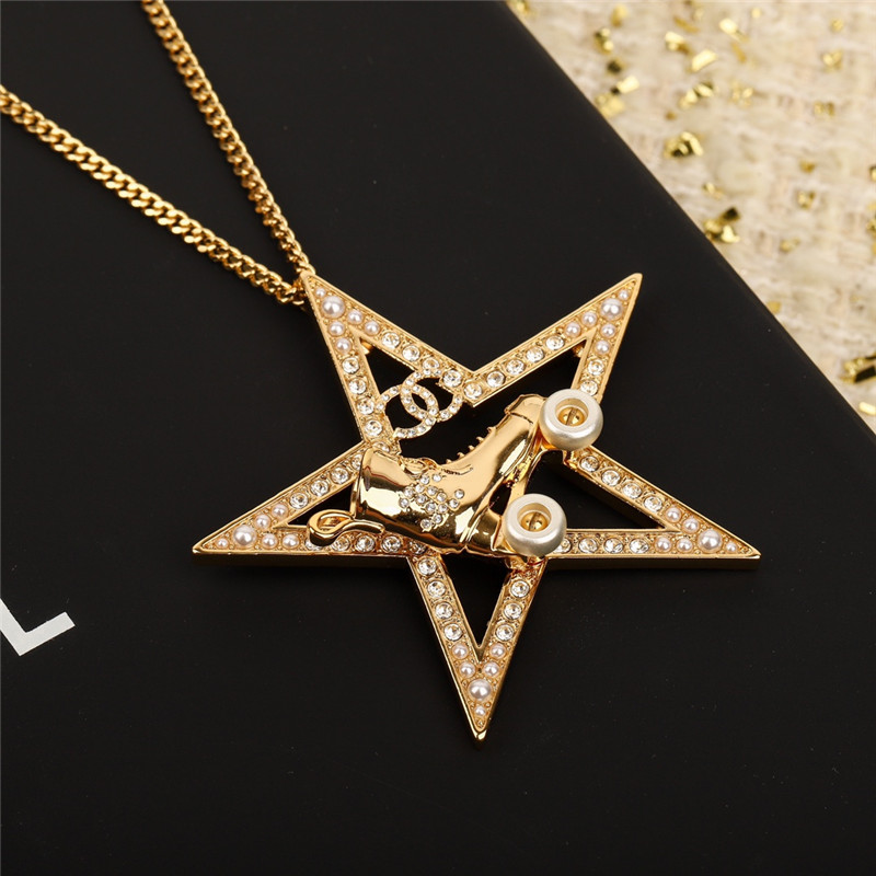 Ch**el roller skate pentagram necklace
