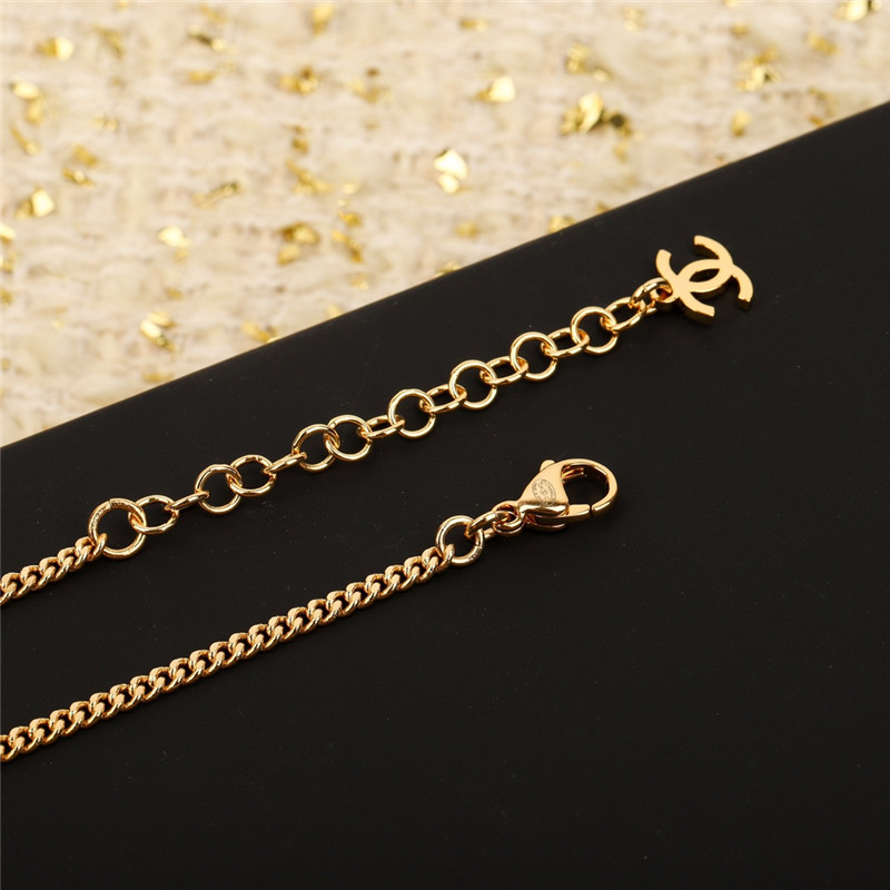 Ch**el roller skate pentagram necklace