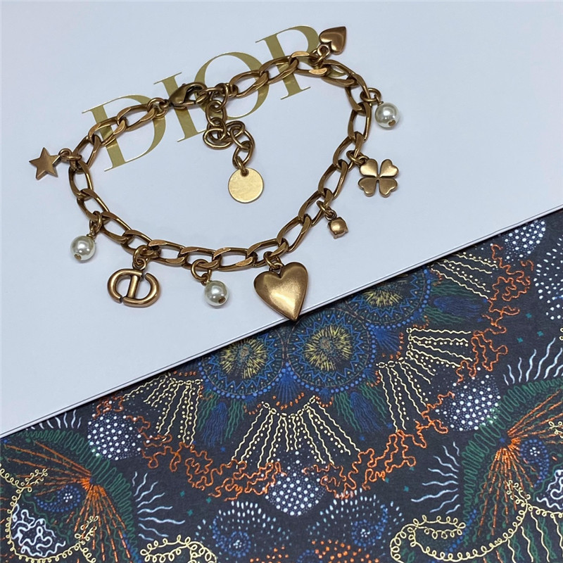 D10r vintage multi-accessory bracelet