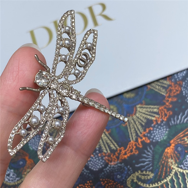 D10r dragonfly brooch
