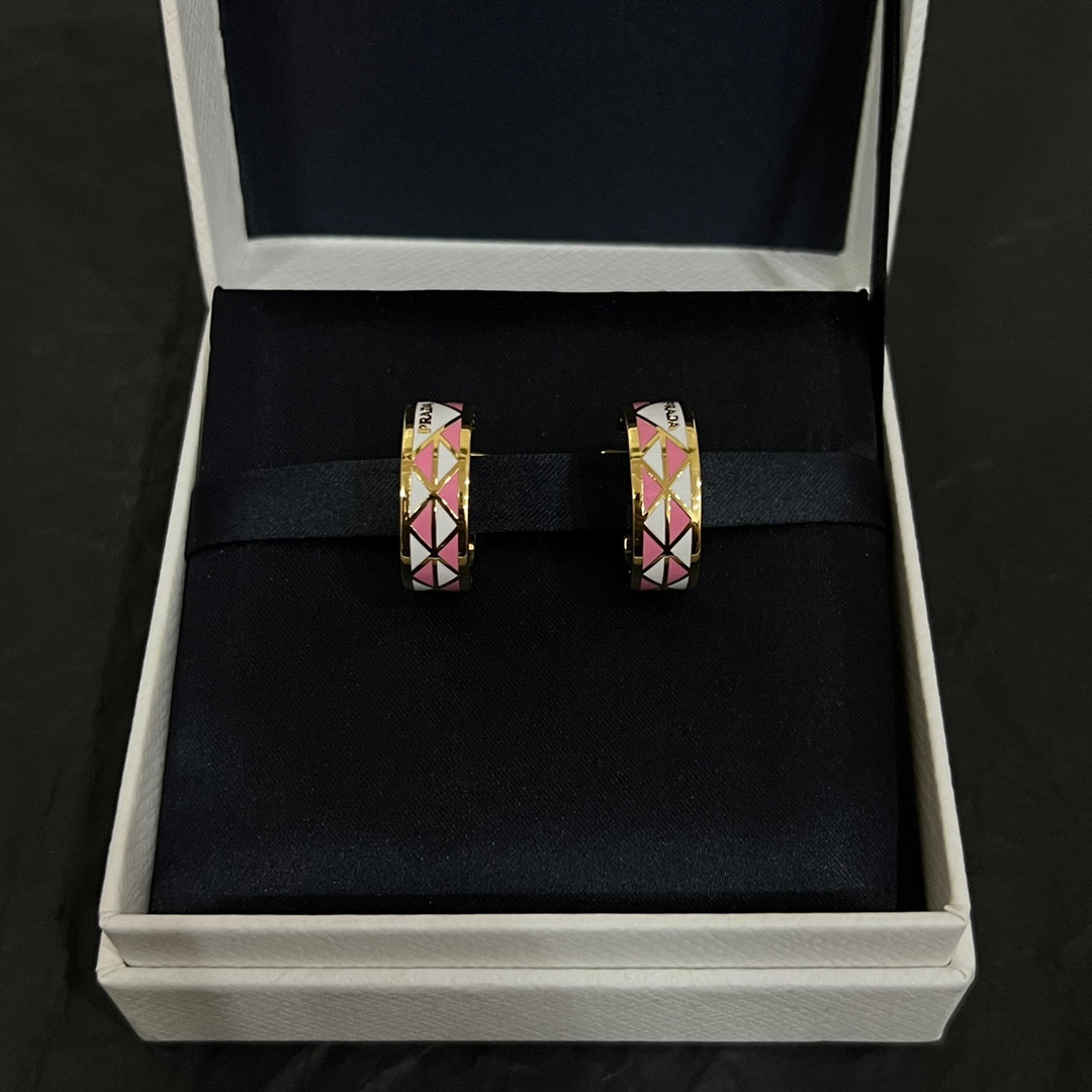 Pra*a triangle earrings