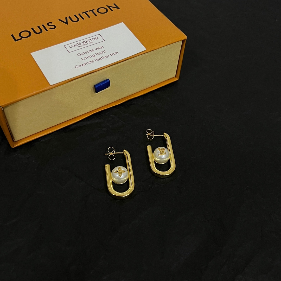 l0vis Vvtt0n lv new earrings