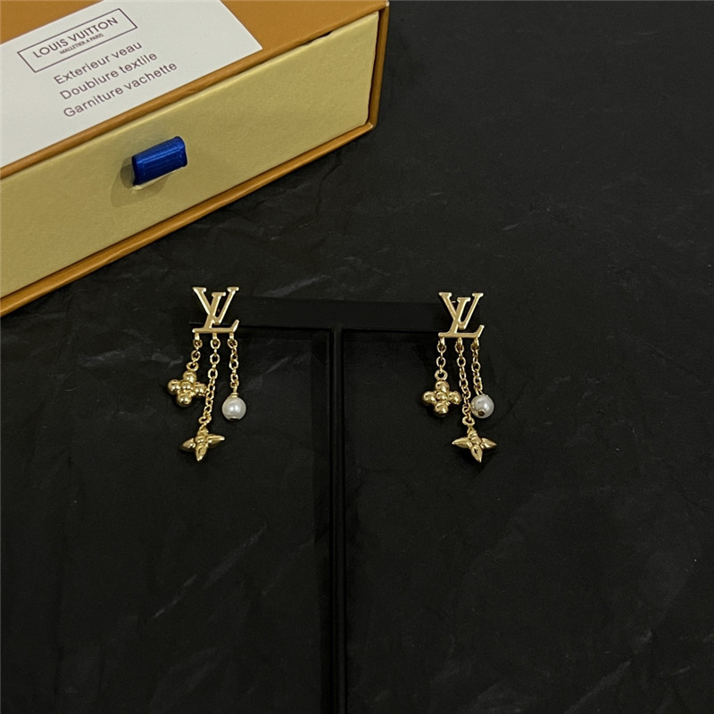 l0vis Vvtt0n lv new earrings