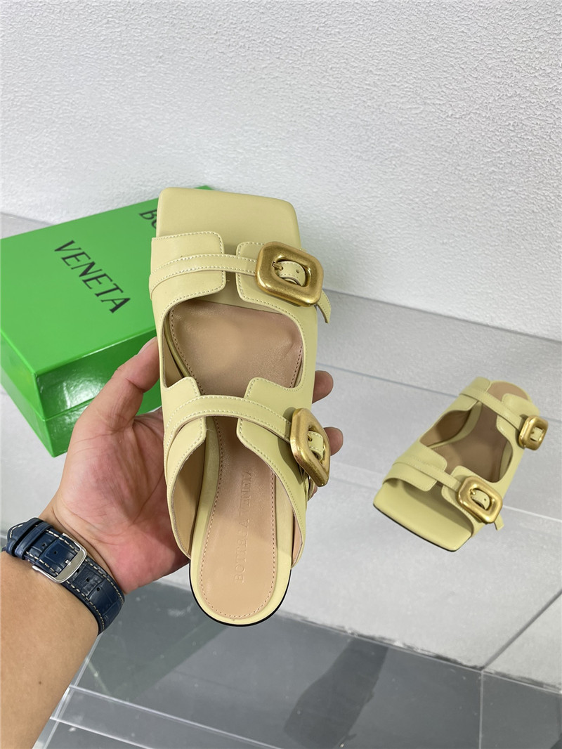 b0tt*ga Ven*ta stretch buckle flat mule for women