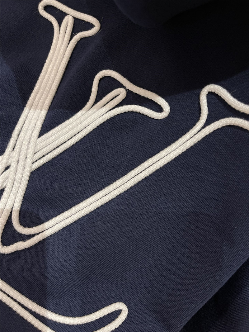 l0vis Vvtt0n signature hoodie sweatshirt
