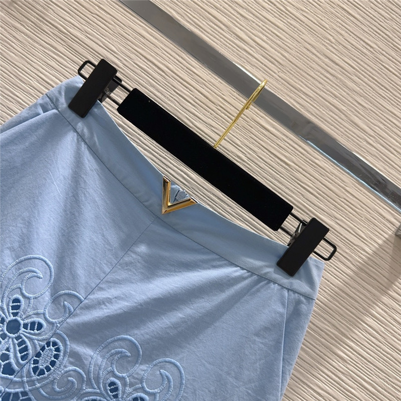 Va1e*ntin0 light luxury shirt set replica clothing sites