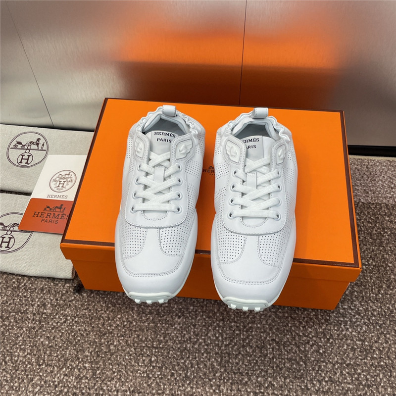 H**me5 white flat round toe lace-up sneakers