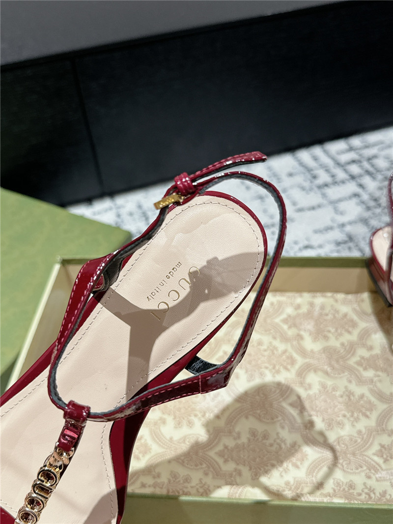 Gvc*1 signoria thong sandal burgundy patent leather