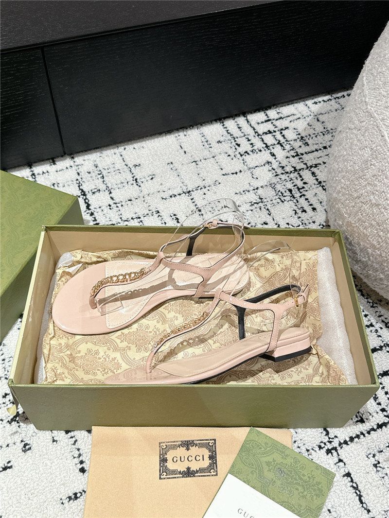 Gvc*1 signoria thong sandal nude patent leather