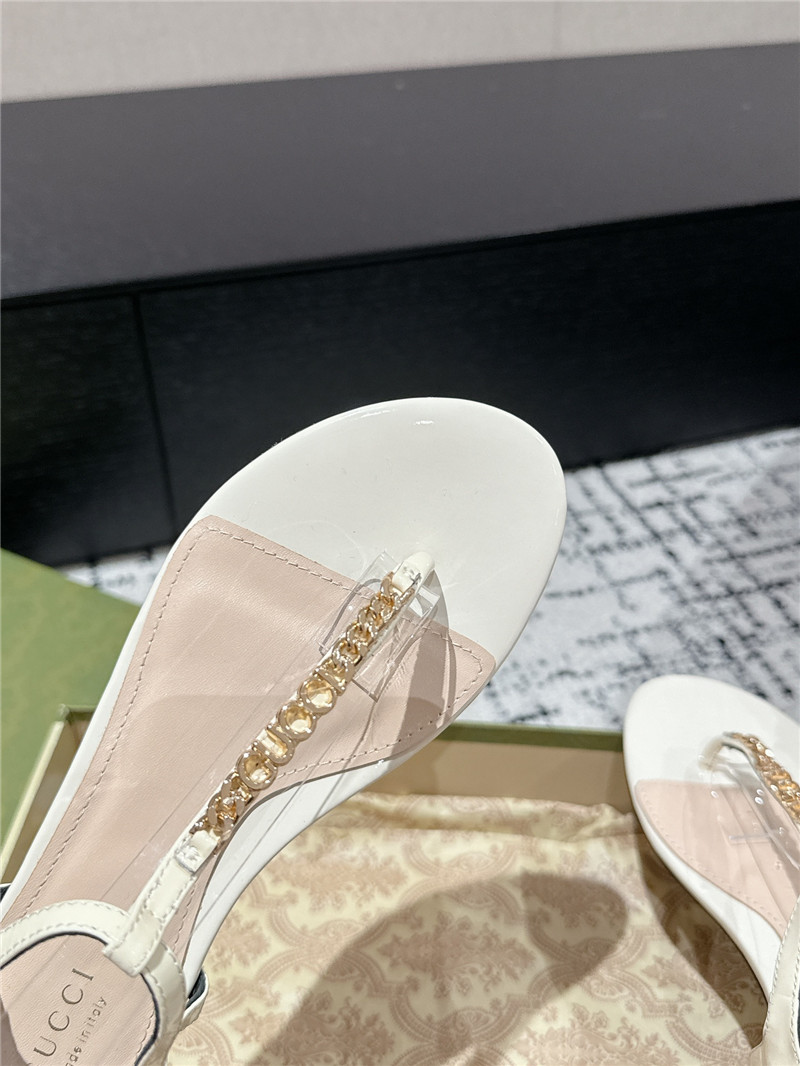 Gvc*1 signoria thong sandal ivory patent leather