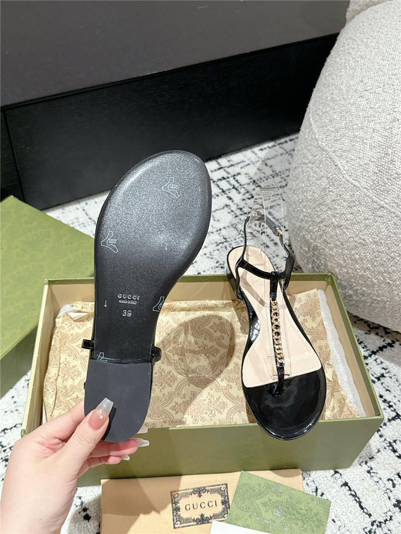 Gvc*1 signoria thong sandal black patent leather