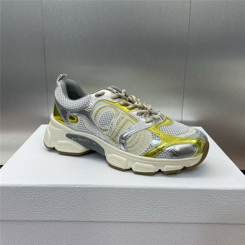 D10r chrono sneakers gold
