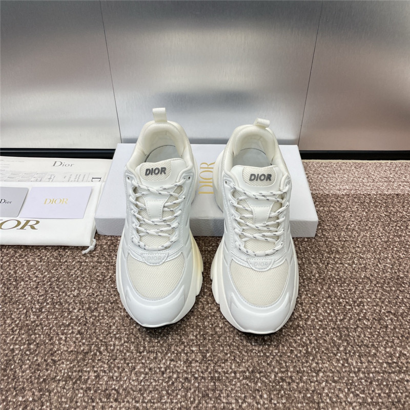 D10r b22 sneakers in white