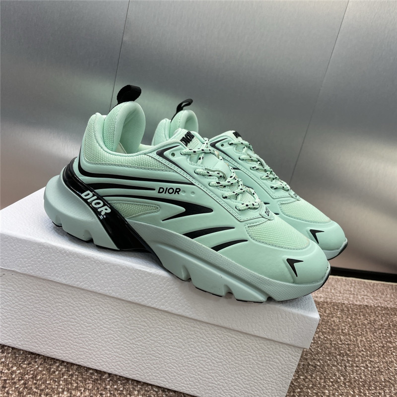 D10r b22 sneakers green