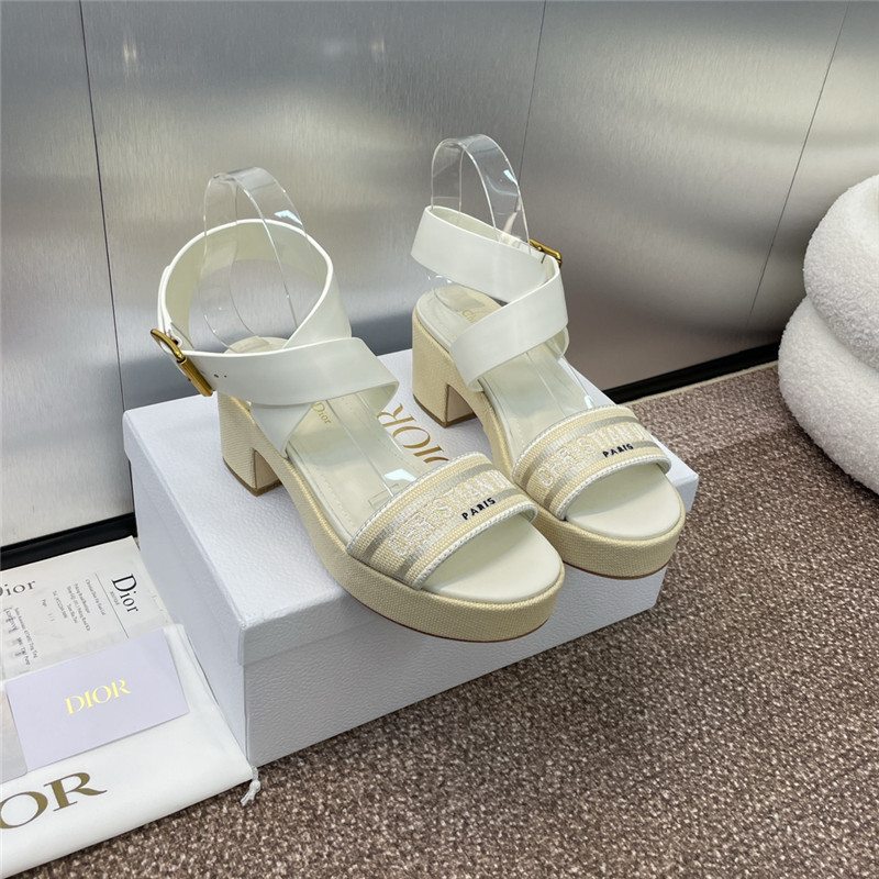 D10r dway heeled sandal natural raffia with ivory calfskin
