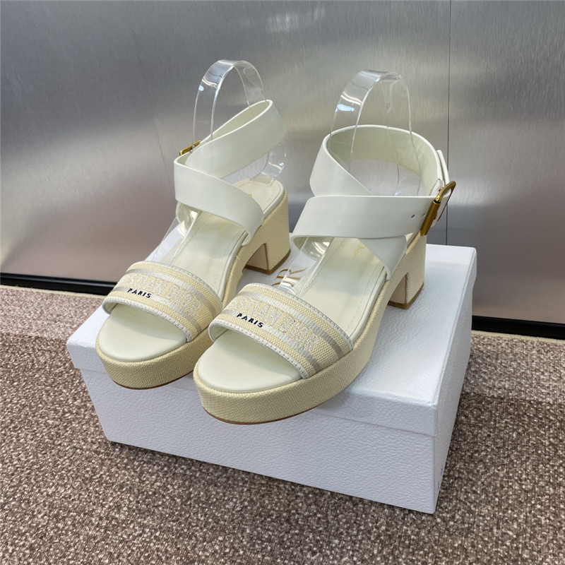 D10r dway heeled sandal natural raffia with ivory calfskin