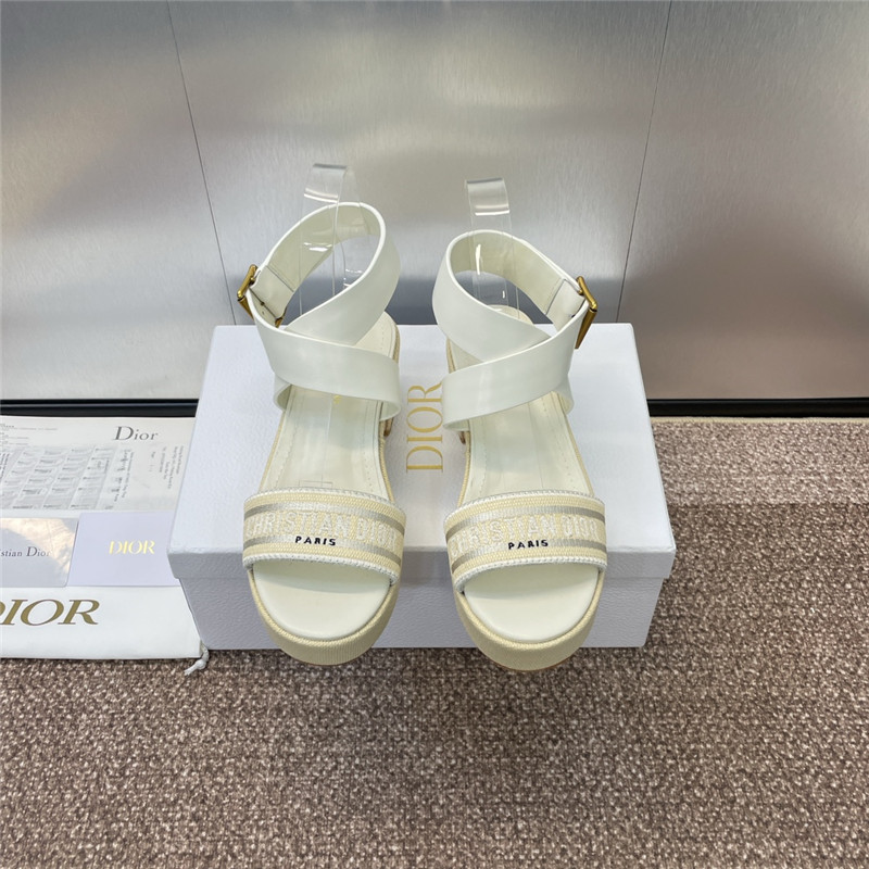 D10r dway heeled sandal natural raffia with ivory calfskin